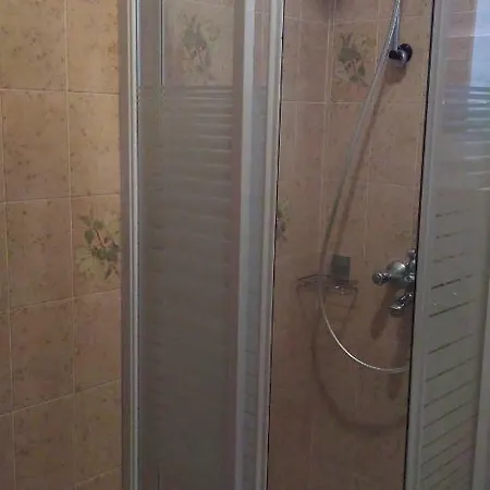 Mravak * تروغير