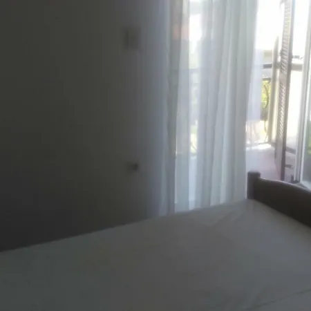 Mravak トロギール