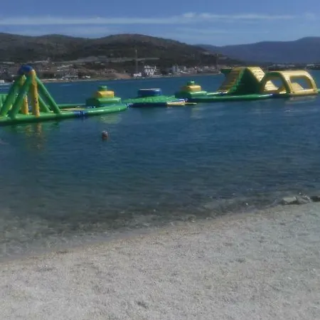 شقة Mravak تروغير