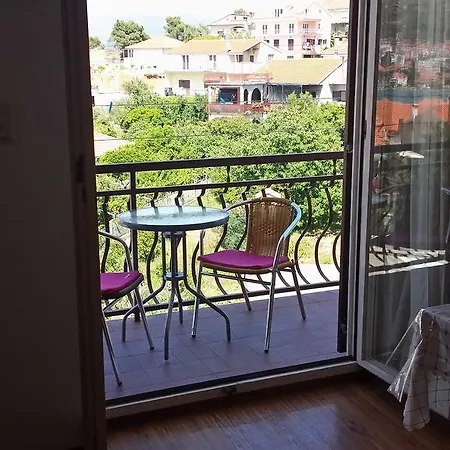 Mravak Traù